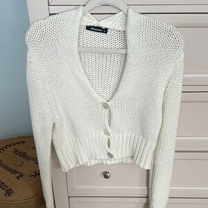 Like new Cream V-neck Cardigan Sweater